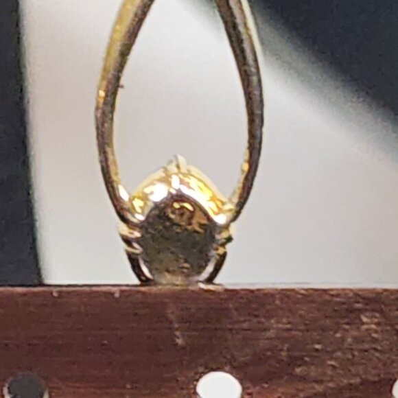 Avon Gold Tone Faux Opal Dangle Drop Figure Eight Vintage Magnet Clip On Earring - Picture 14 of 16